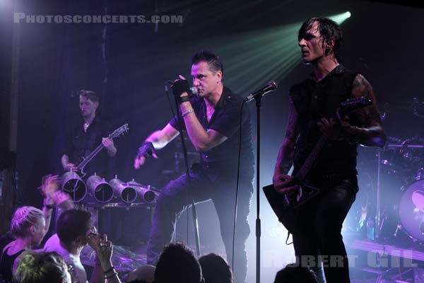 DIE KRUPPS - 2015-09-15 - PARIS - Divan du Monde - Jürgen Engler - Marcel Zürcher